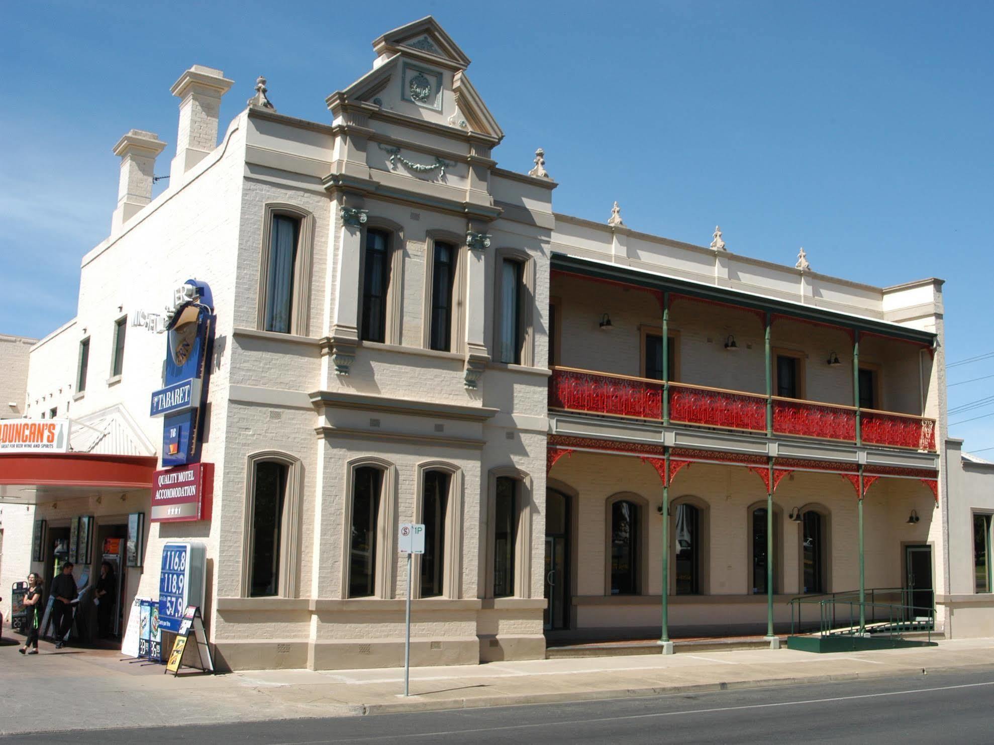 Mitchell River Tavern Bairnsdale Exterior photo